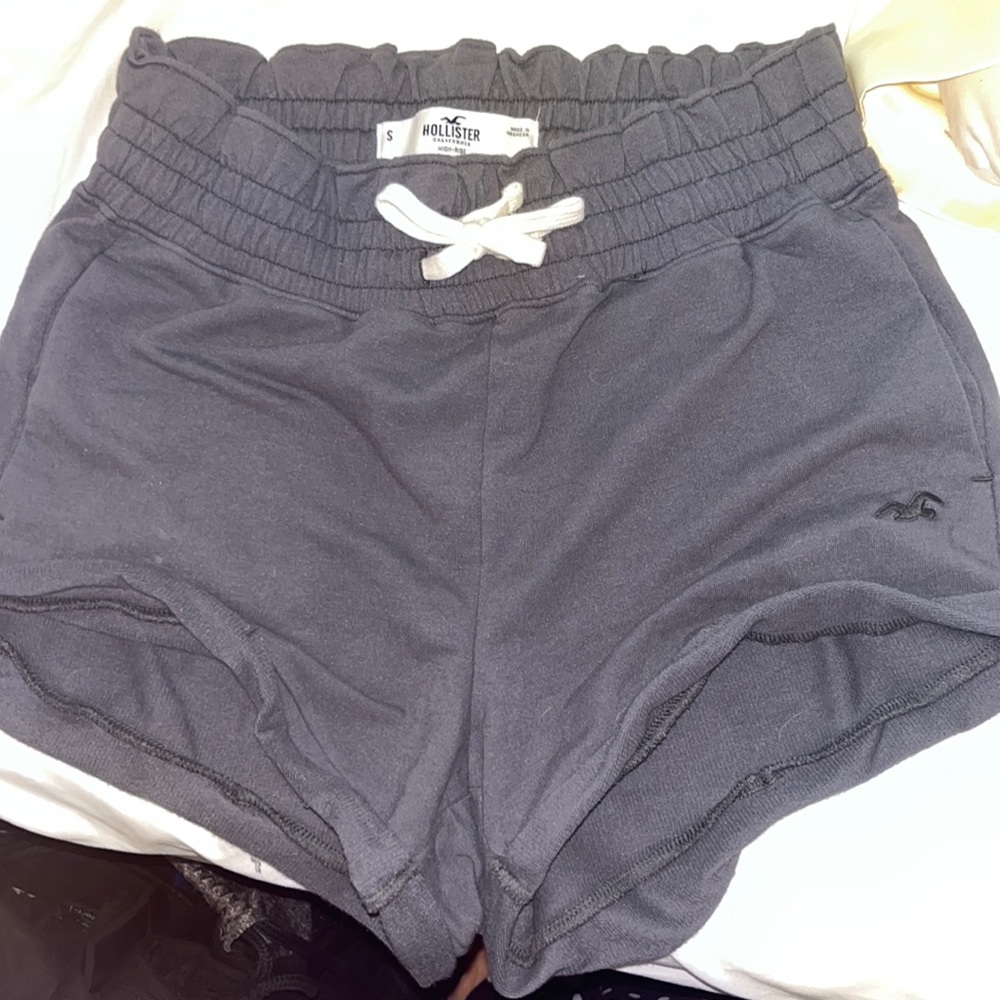 Hollister hi rise shorts